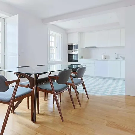 Downtown Charming - Ponte Apartman *